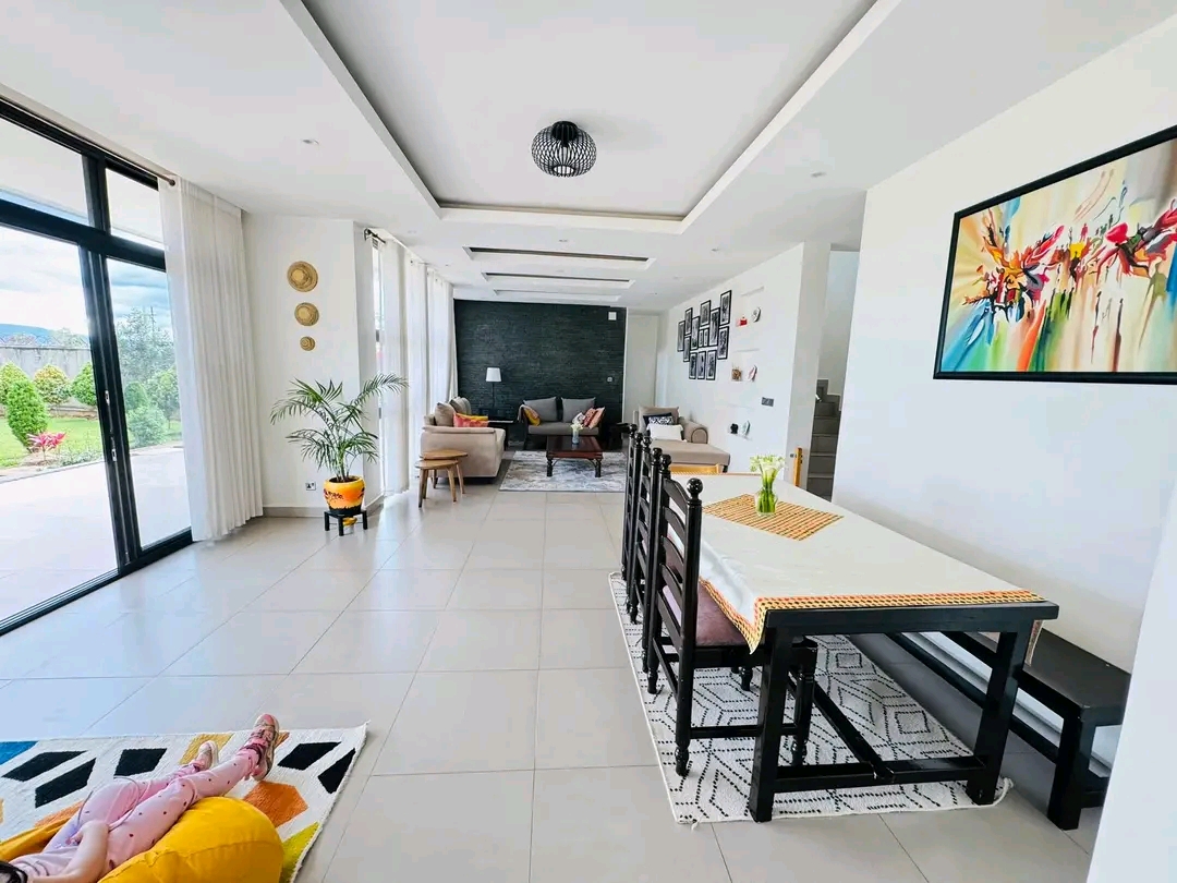 Full furnished house for rent in kinyinya