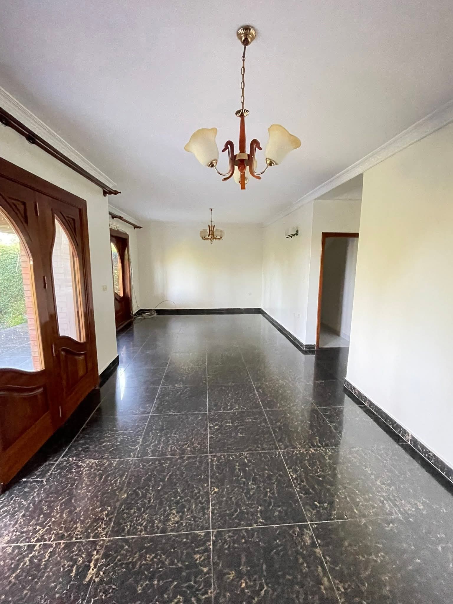 Nice modern well renovated house for rent in gacuriro vision 20 near Simba centre