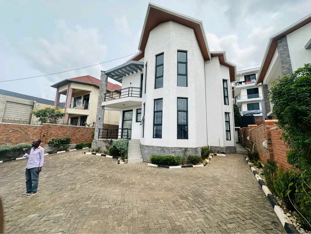 Un furnished house for rent in kibagababaga